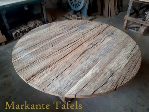 Robuust oud eiken tafelblad, diameter 170 cm