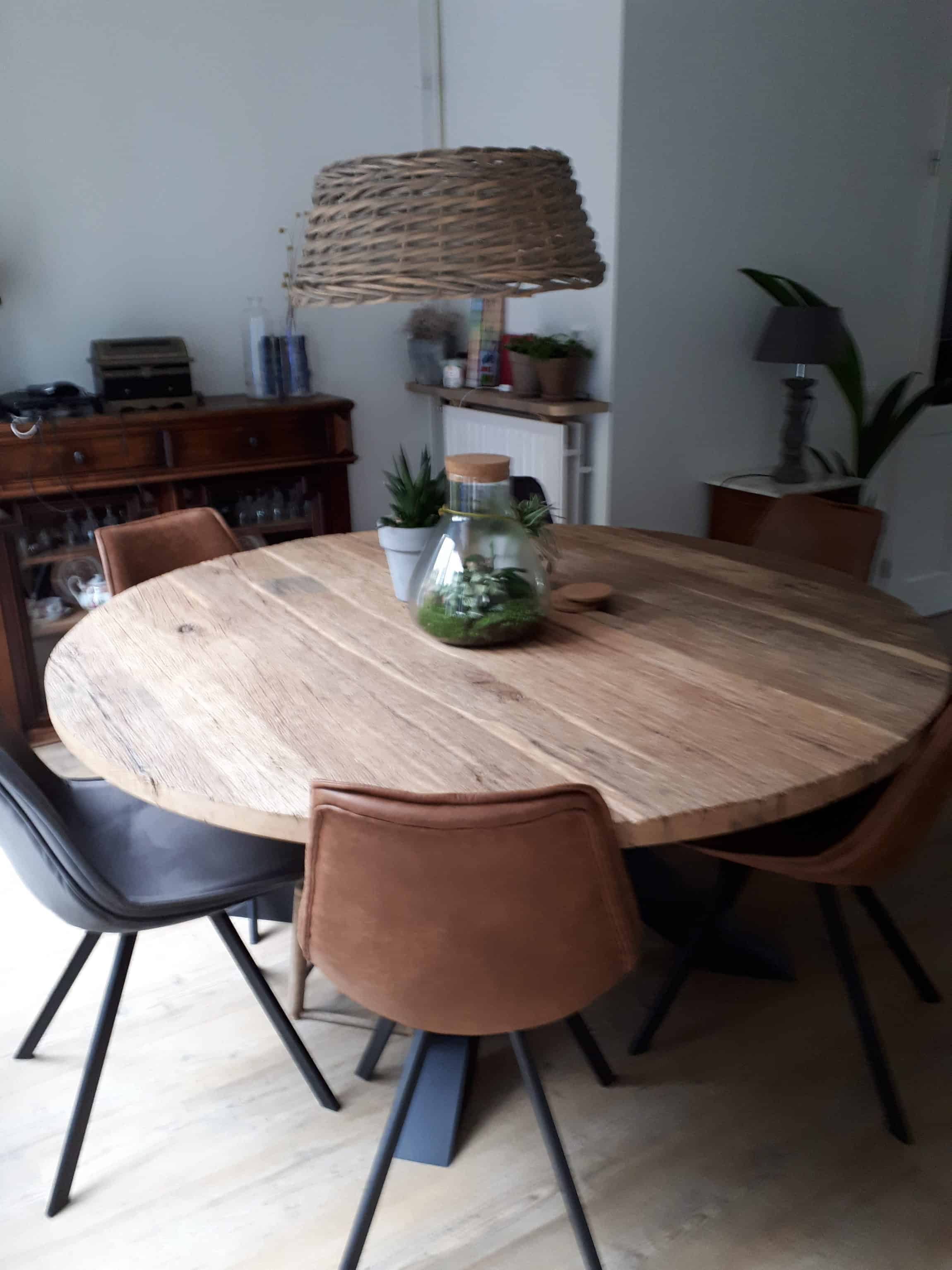 Ronde oud eiken tafel