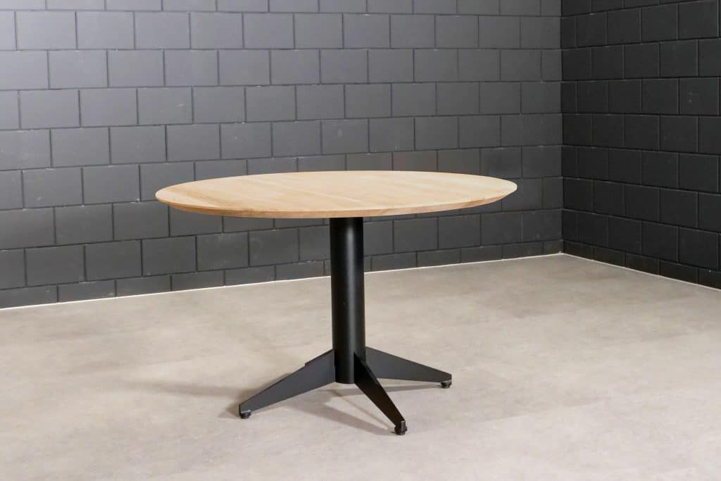 rond-eiken-verjongde-rand-3-cm leverbaar t/m diameter 120 cm